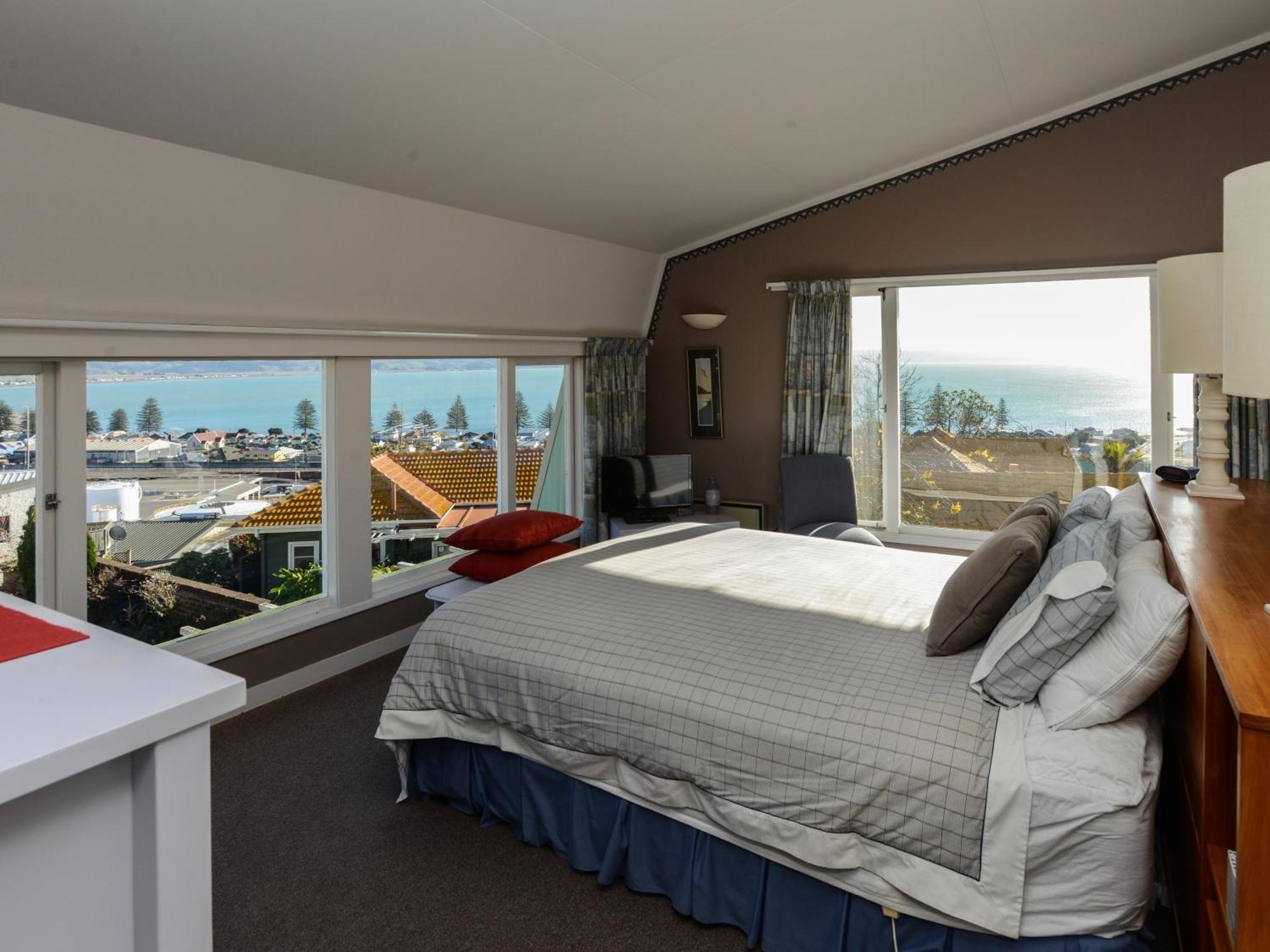 Jacaranda Lodge - Napier Hill Holiday Home المظهر الخارجي الصورة